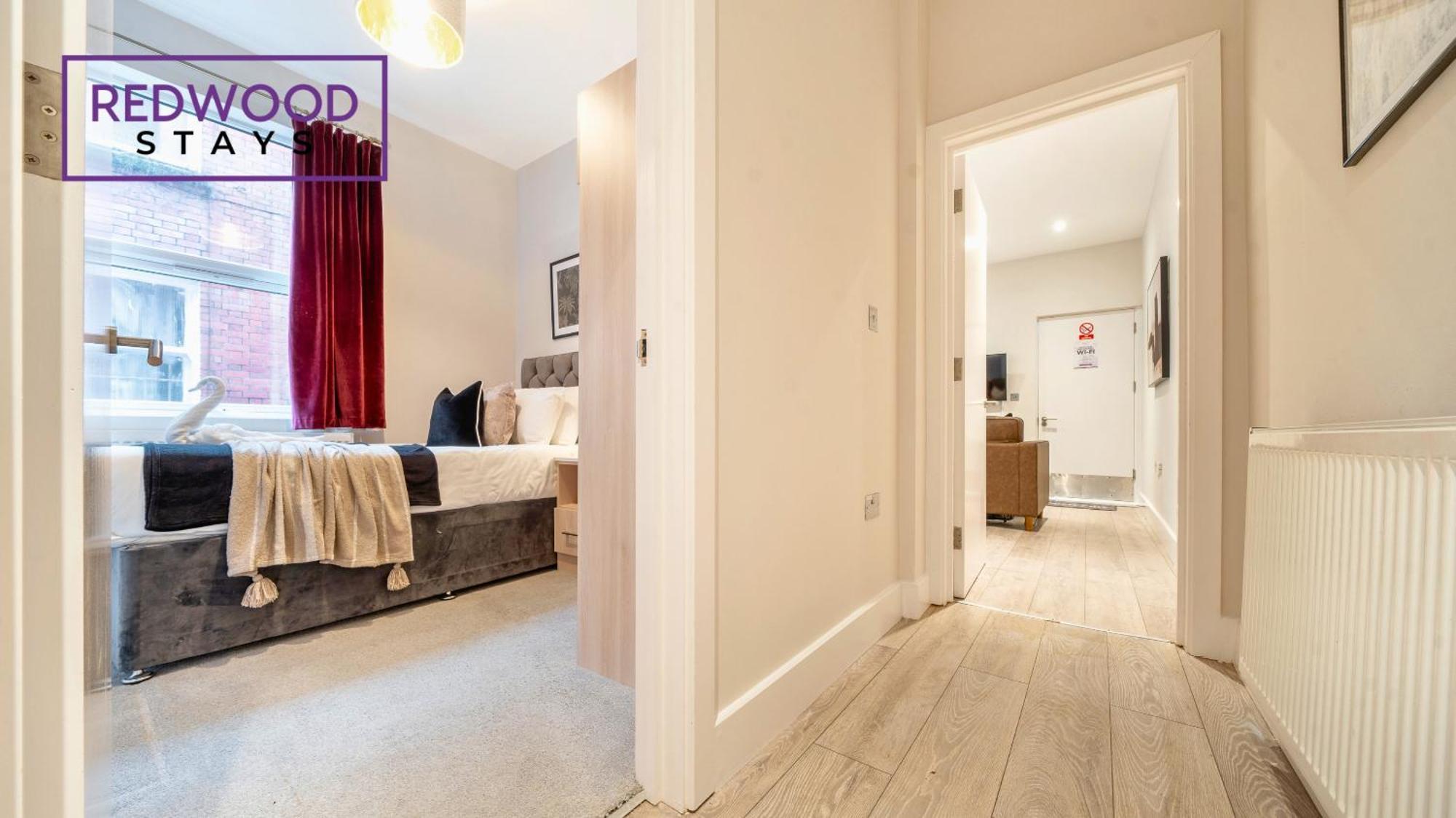 Newly Refurbished Everest Lodge Serviced Apartments For Contractors & Families, Free Wifi & Netflix By Redwood Stays Farnborough  Ngoại thất bức ảnh