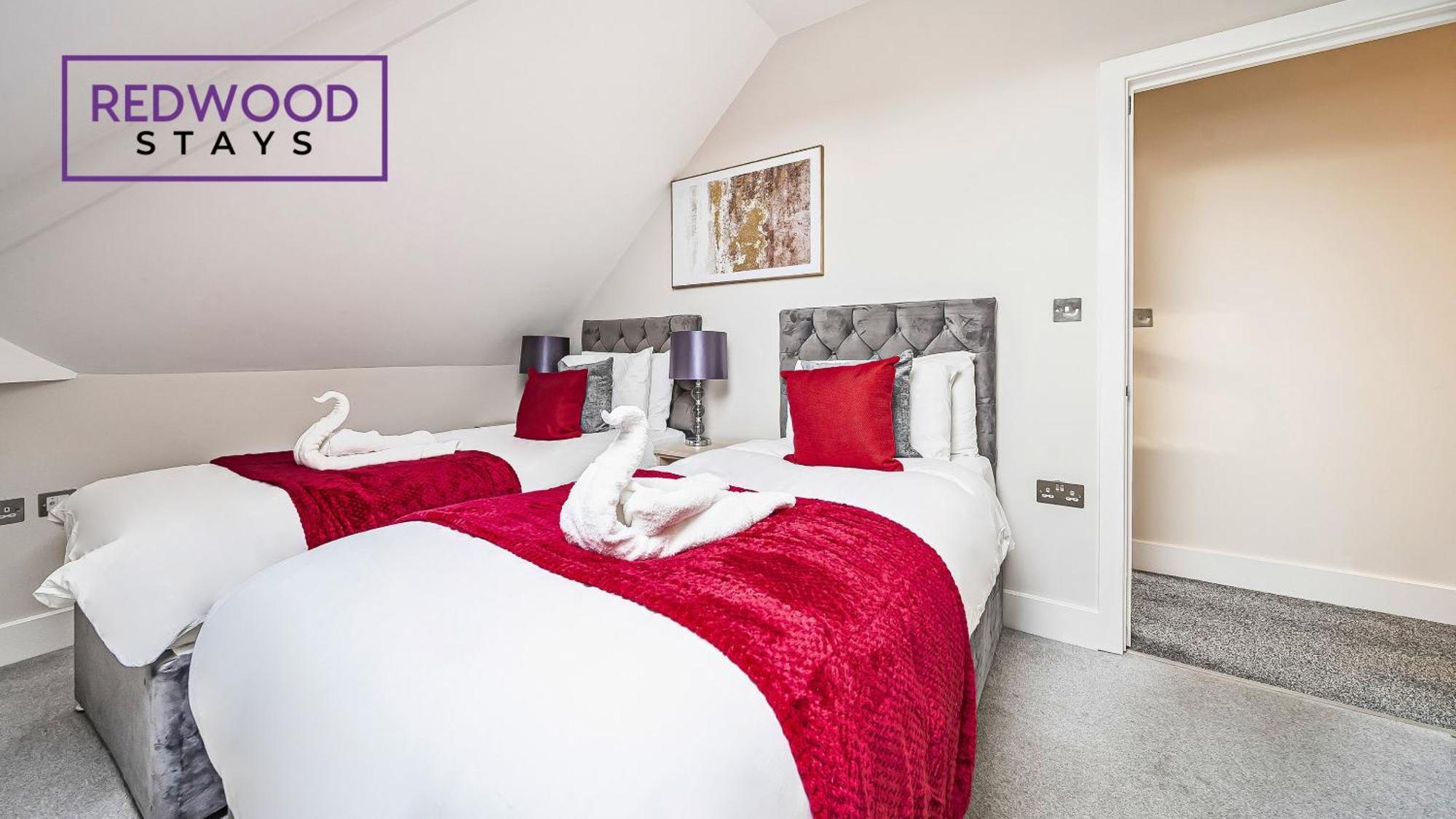 Newly Refurbished Everest Lodge Serviced Apartments For Contractors & Families, Free Wifi & Netflix By Redwood Stays Farnborough  Ngoại thất bức ảnh